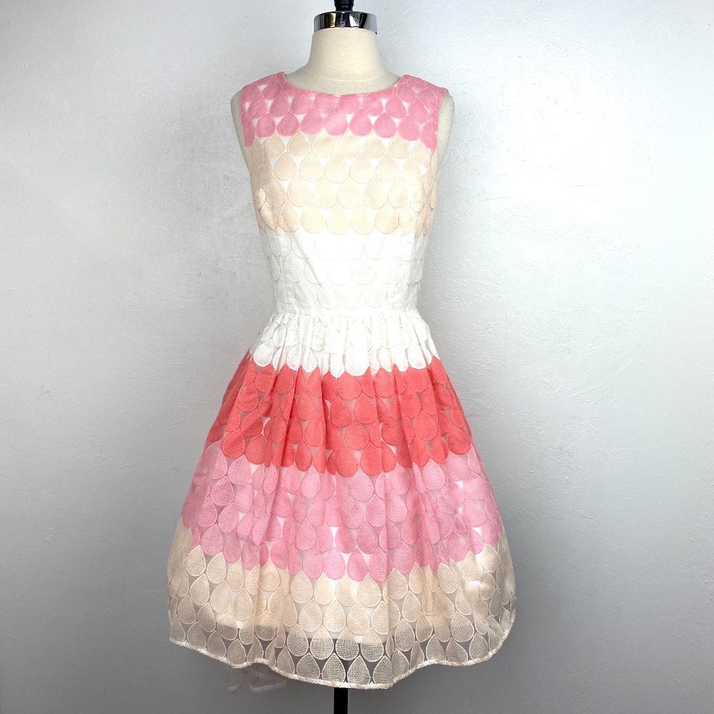 Betsey Johnson Womens Dress Size 6 Pink Appliqué Circles Fit & Flare Sleeveless